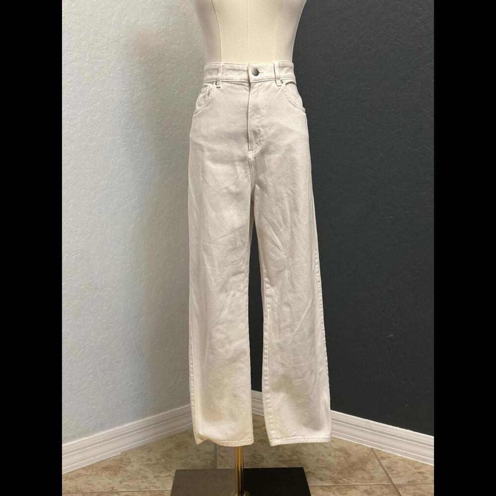 H&M Chic High-Waisted Straight Leg Pants - White Denim